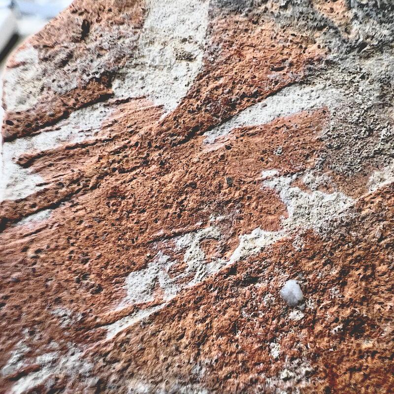 wood grain marks in tile impression